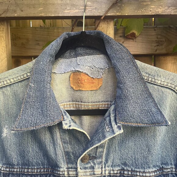 Vintage Levi’s Trucker Denim Jacket Light Wash Classic 90s - Picture 2 of 5